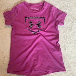 Girls softball under armor shirt